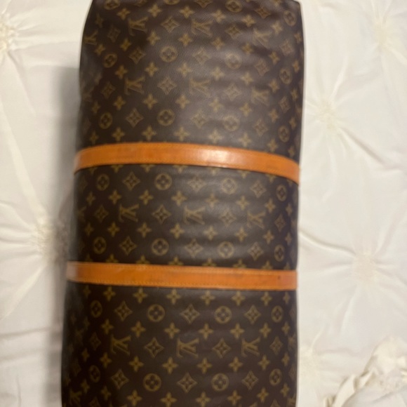 100% AUTHENTIC LOUIS VUITTON MONOGRAM KEEPALL 55
Vintage in good condition!! - Picture 7 of 8